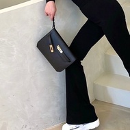 【孫芸芸同款】Hermes Kelly depeches 25 黑金款手拿包
