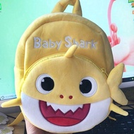 [New Product] Baby Shark Kids Backpack Soft Plush Bags (192310cm)