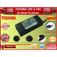 TOSHIBA 19V 4.74A (5.5mm*2.5mm) For Satellite 1755 L10 L100 L15 P305 P30 P35 U400 SeriesAdapter Char