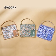 Snoopy史努比 迷彩森林多功能餐具收納袋(餐墊、圍兜)