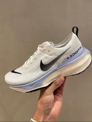 NIKE 耐克 ZoomX Invincible Run 3 白紫色跑鞋