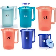 Tupperware Gourmet Pitcher