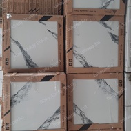 Granit arna tiara white