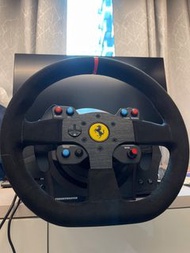 Thrustmaster T300法拉利軚盤