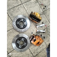 (Used) 1set Nissan navara brake kit twin pot for new saga vvt pnp Disc rotor 285mm