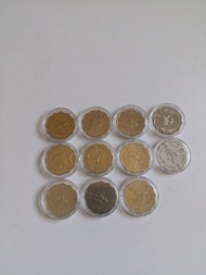 香港:前殖民地:(2元硬幣):80年代一套:大小皇冠:女皇頭:(1980年):81年:82:(硬幣膽1983年):84:85年:86:(硬幣膽1987年):88:89年:1990年:(11個1套):在