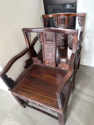 中國風格文青佈置😊清末年間實木椅#古董家具是藝術的塊寶令人著迷 工藝製作水準登峰造極。 古典家具是實用品 是祖先智慧結晶文化產物