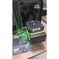 8 lines laser level meter