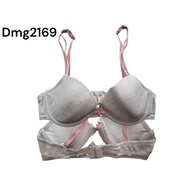 E Dmg2169 branded bra foam underwire bra Rijeck stain size 30AA