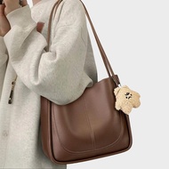 Leacat Women's large capacity bucket bag shoulder bag retro minimalist armpit bag tote bag 5242