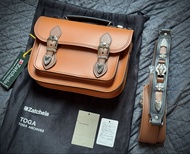 TOGA x Zatchels 限量版 斜背包 🌸全新