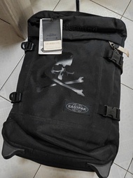 Mastermind JAPAN x Eastpak 手提行李箱
