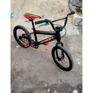 SEPEDA BEKAS UK 18" UNITED ORIGINAL DAN REPAINT (CAT ULANG) / SEPEDA ANAK COWOK SECOND UKURAN 18 INC