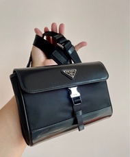 PRADA Phone bag 橫版 手機包 再生尼龍 郵差包 斜孭袋 黑色