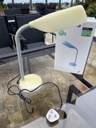 Philips Everyday 檯燈