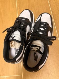 Nike Dunk Low 黑白熊貓