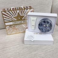 最後3套💕Dior Beauty 周年積分兌換套裝🎁💕 😍 Dior睡蓮潔面50ml 原價$425 😍化妝棉10片 😍陶瓷圓形收納盒 😍限定夢幻紙袋