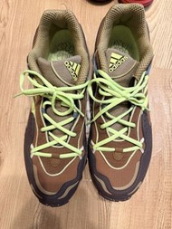 Adidas Response Hoverturf