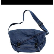 Korean style jeans shoulder bag: JEANS