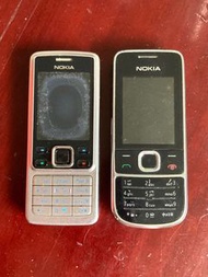 NOKIA 6301 & NOKIA 2700經典懷舊電話 兩部都唔著機,可能是電池老化，當零件機