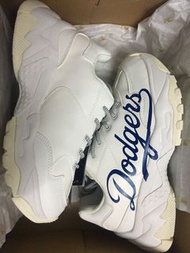 全新 MLB New York NY sneakers男女情侶款悠閒鞋波鞋運動鞋休閒鞋鞋子sport shoes sportty wearing出街返工返學輕便舒服鞋生日禮物送禮節日禮物birthday gifts老爹鞋