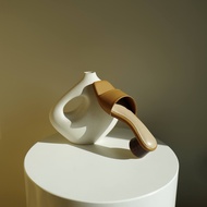 SERENA : รองเท้าส้นไม้ สูง 1.5 นิ้ว (Lucille Studio)