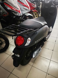 ตะแกรงท้าย แร็กท้าย Scoopy-i ใส่ปี2012-2025 แบบมีคานกันตกและแบบเรียบพ่นสีดำ พร้อมตะขอไว้เกี่ยว