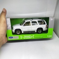 Diecast miniature car Cadillac Escalad 1:24 Alloy iron toy