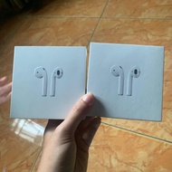Apple Airpods gen 2 with charging case second original APPLE