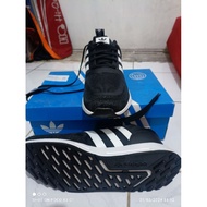 Adidas EQ21 RUN Shoes uk 46 (2)