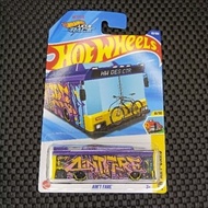 UNGU HOTWHEELS AINT FARE PURPLE BUS CHILDREN'S TOY HW ART CARS