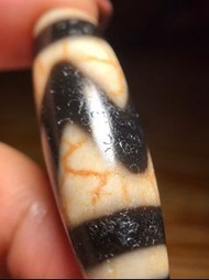 西藏回流高油精品包浆风化沁血丝虎牙虎纹老天珠老气玉化有药师坑佛珠配饰