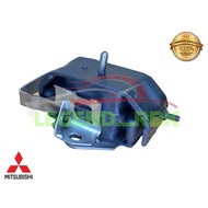 (1PC) MITSUBISHI PAJERO V46 4M40 FRONT / DEPAN ENGINE MOUNTING (PREMIUM QUALITY)