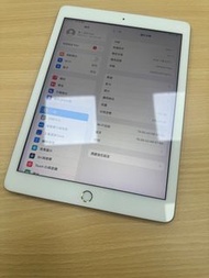iPad 5 128G 金色 順跑基本程式/影片