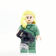 ~ FB ~ Lego DC Vicki Vale Minifigure with Accessories Split from 76139