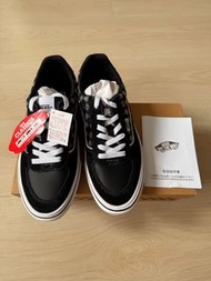 日本 版 Vans  Marverick