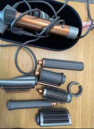 Dyson hair wrap hair to hair dryer curler new version taiwan version 110voltage 台灣版本 需要用變壓器 風筒 吹風機 直髮夾 直髮器 頭髮護理