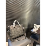 Coach/Coach Presbyopic Canvas with Leather Briefcase Shoulder Bag Large Size 37 * 29cm 298 Yuan Free