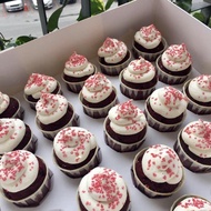 25 pieces of Cupcakes (Customized your own Cupcakes)