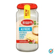 Leggo's Alfredo with Fresh Cream & Cheese Pasta Sauce 490g