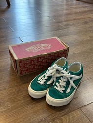 Vans style 36