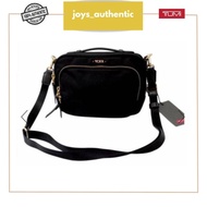 Tas Slempang Wanita Hitam Tumi Claudia Crossbody Black GWH Original