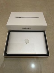 MacBook Air 1TB i5 功能正常 極新 盒裝配件完整 Apple