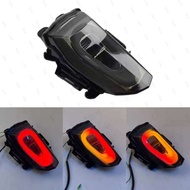 ไฟท้ายมอเตอร์ไซค์ LED สำหรับ R15 V3 2017-2022 V4 R15M 2023-2025 พร้อมไฟเบรกและไฟเลี้ยว