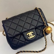 芯片款 香奈兒/Chanel 羊皮黑金金球方胖子鏈條包