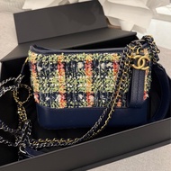 (極新全配）chanel 限定款毛呢流浪包