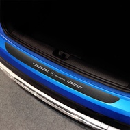 1PCS 3D Car Logo Car Trunk Stickers Carbon Fiber Rubber Rear Bumper Protect Strip Sticker Car Decorative Accessories for Benz Class W212 W211 W210 W203 W204 W205 CLA GLK CLS A C E