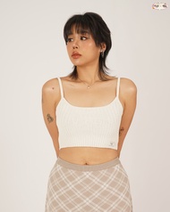 CUPPA - PLATE Tank Top (2 สี) Cuppa x Pimwa เสื้อกล้ามไหมพรมครอป ทรงพอดีตัว ลายทอ Rib ทอสลับกว้าง-แค