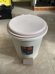 12L 腳踏式垃圾桶