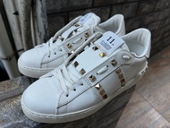 Valentino Rockstud Untitled 白色鉚釘休閒鞋